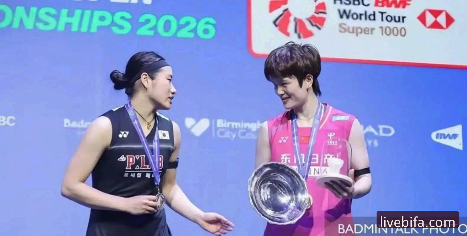 王祉怡逆转vs陈雨菲速胜：2026尤伯杯半决赛中国3-0日本的技术对比解析